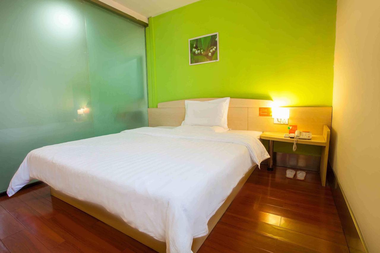7Days Inn Shantou Coach Terminal Huang He Road Room photo