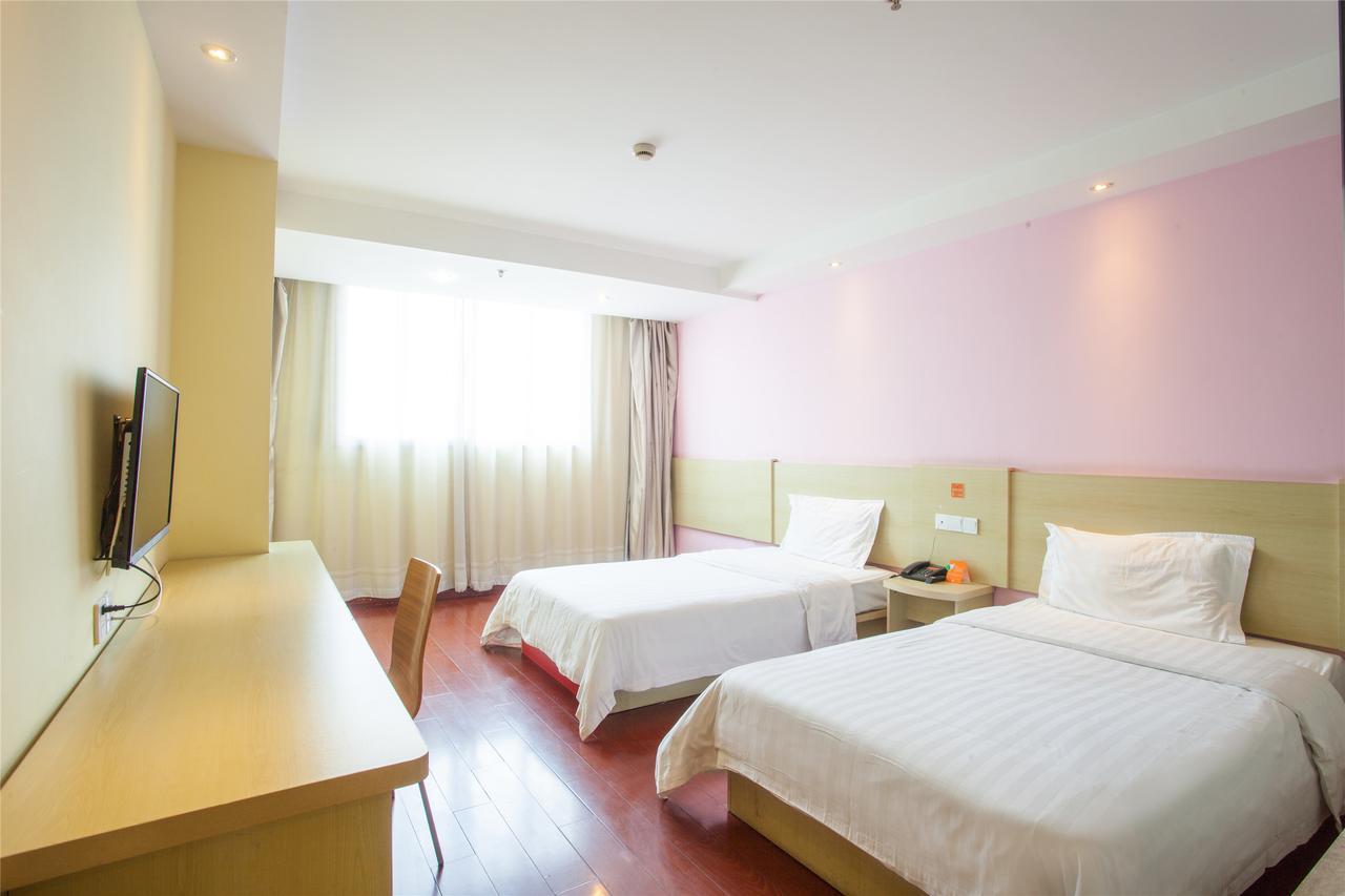 7Days Inn Shantou Coach Terminal Huang He Road Exterior photo